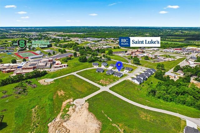 703 Ridge Drive, Smithville, MO 64089