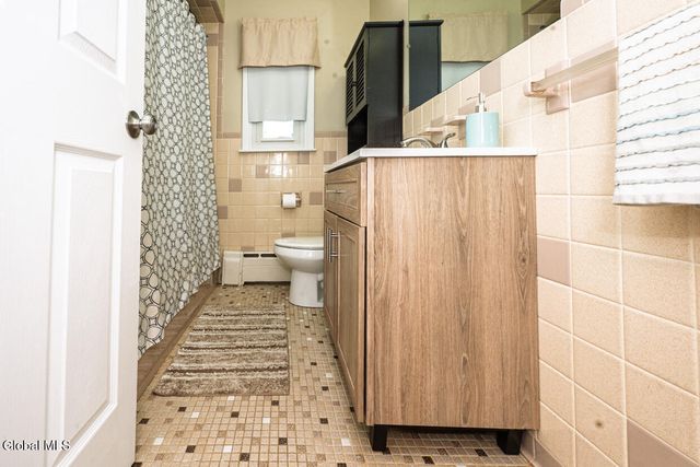 217 Middletown Road, Waterford, NY 12188