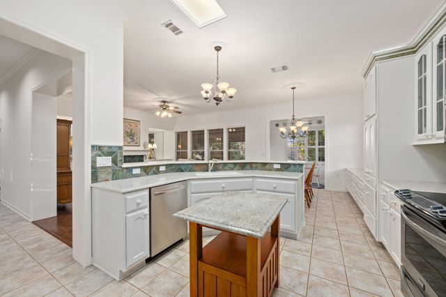 103 Black Walnut CIR, Georgetown, TX 78633