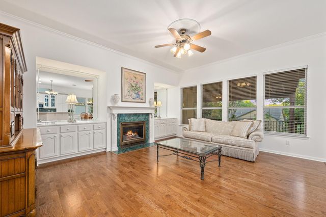 103 Black Walnut CIR, Georgetown, TX 78633