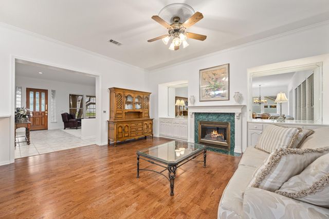 103 Black Walnut CIR, Georgetown, TX 78633