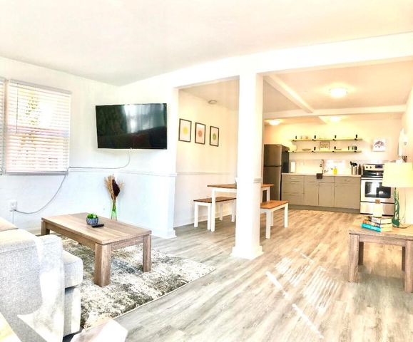 226 S Palmway 1, Lake Worth Beach, FL 33460