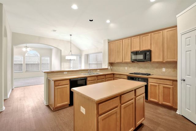 9205 Regal Oaks Drive, Mckinney, TX 75072