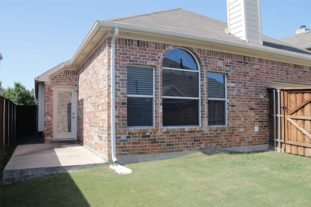 9205 Regal Oaks Drive, Mckinney, TX 75072