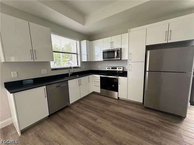 134 Viewpoint DR, Lehigh Acres, FL 33972