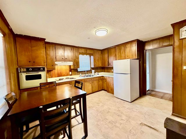 804 LYNN ST, Somerville, TN 38068