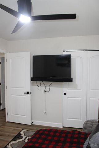 903 Clearfield Lane, Springdale, OH 45240