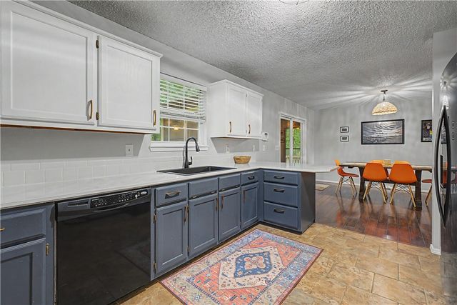 99 Westbury Drive, Bella Vista, AR 72714