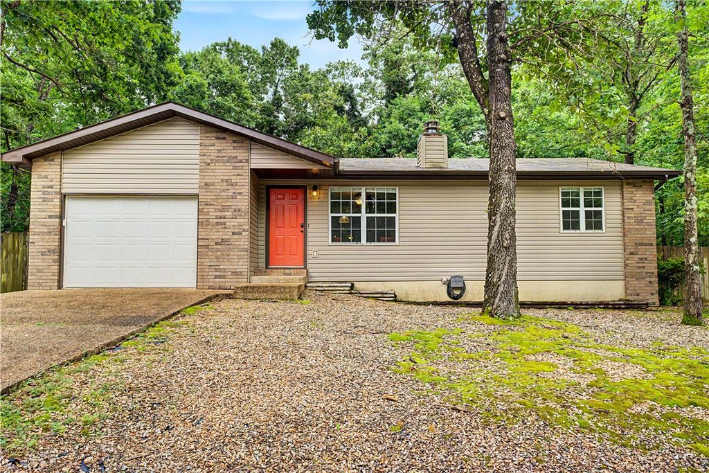 99 Westbury Drive, Bella Vista, AR 72714