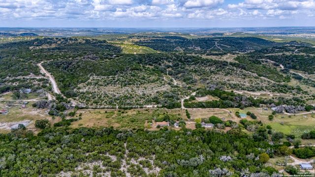 130B Peek Ranch, Comfort, TX 78013