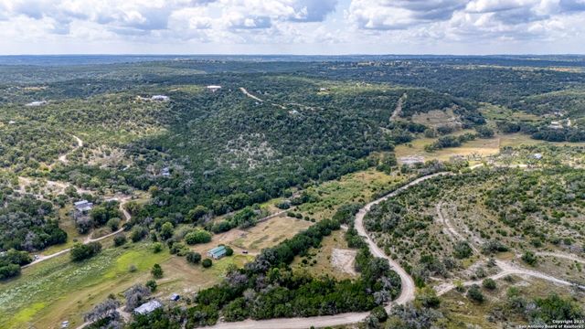 130B Peek Ranch, Comfort, TX 78013