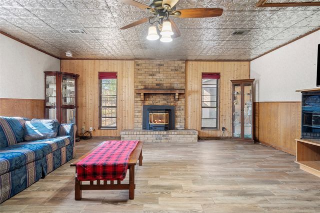 160 County Road 2202, Greenville, TX 75402