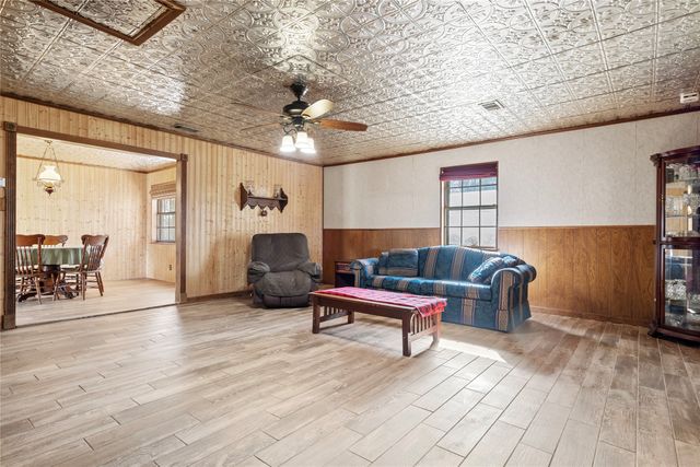 160 County Road 2202, Greenville, TX 75402