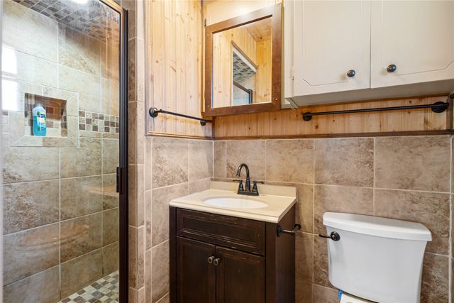 160 County Road 2202, Greenville, TX 75402