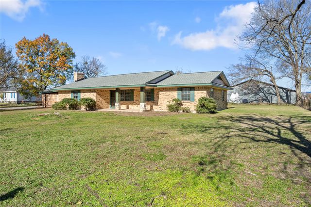 160 County Road 2202, Greenville, TX 75402