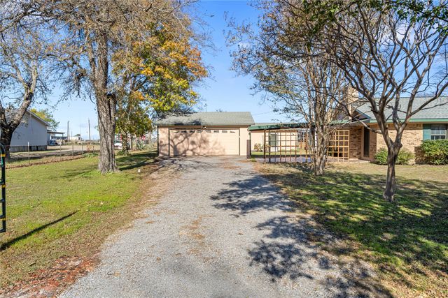 160 County Road 2202, Greenville, TX 75402