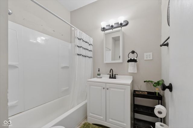 611 Lincoln Street, Indianapolis, IN 46203