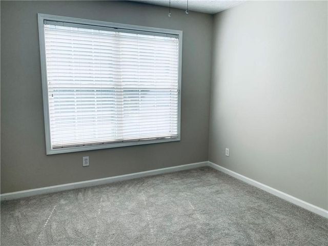 736 Bedford, Woodstock, GA 30188