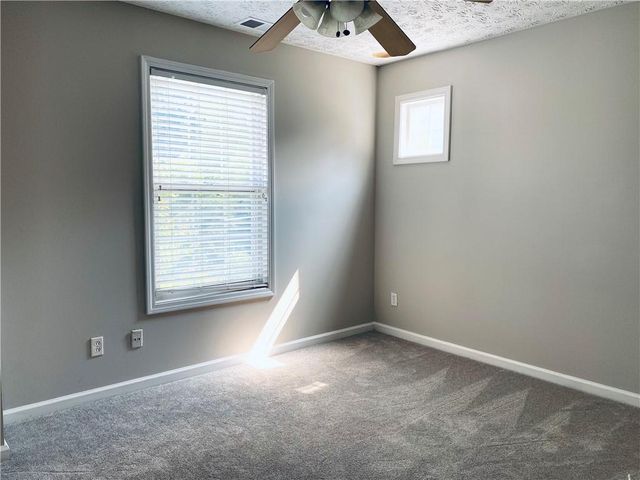 736 Bedford, Woodstock, GA 30188