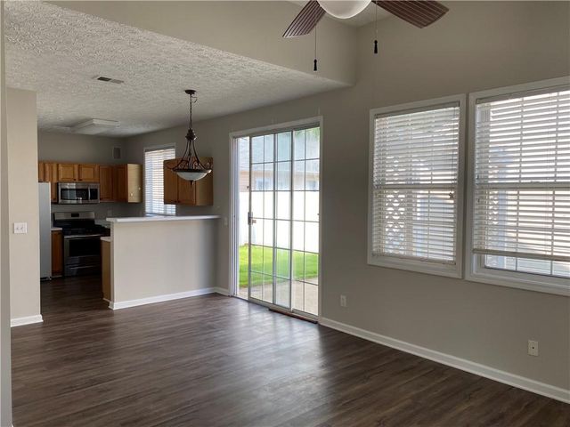 736 Bedford, Woodstock, GA 30188