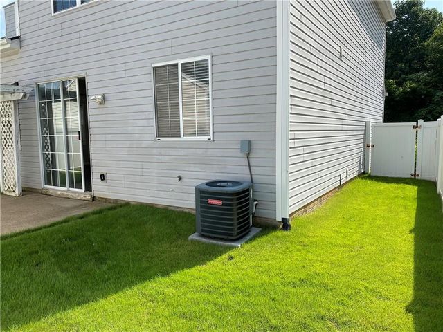 736 Bedford, Woodstock, GA 30188