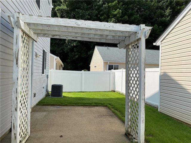 736 Bedford, Woodstock, GA 30188