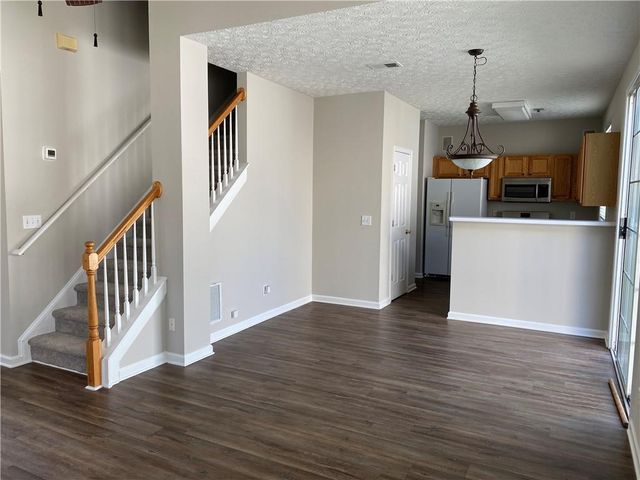 736 Bedford, Woodstock, GA 30188