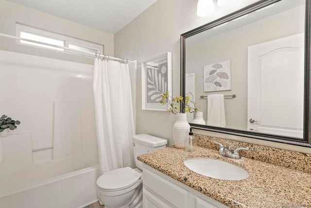 522 Calle Montecito 114, Oceanside, CA 92057