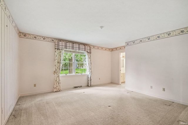 1605 Canton Drive, Goshen, IN 46526