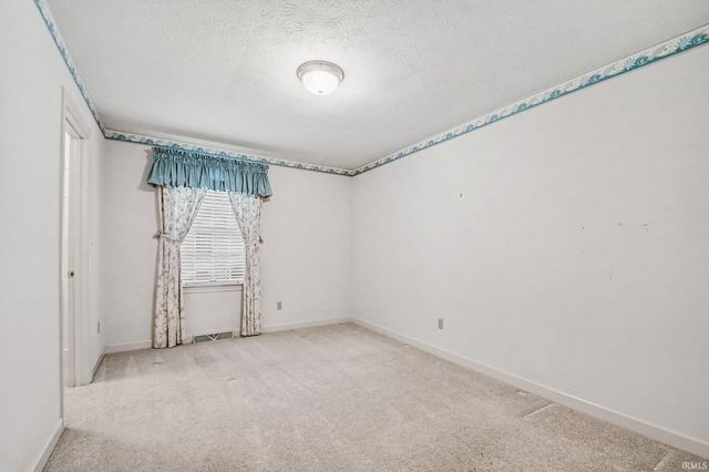 1605 Canton Drive, Goshen, IN 46526