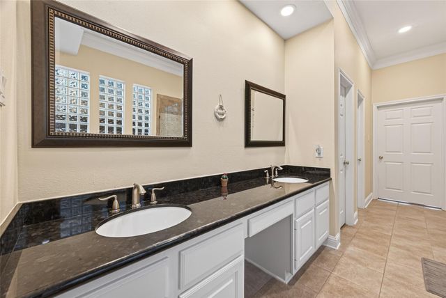 5349 Val Verde Street, Houston, TX 77056