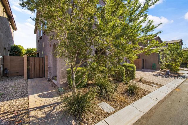 1063 N 70th Way, Scottsdale, AZ 85257