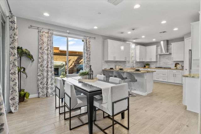 1063 N 70th Way, Scottsdale, AZ 85257