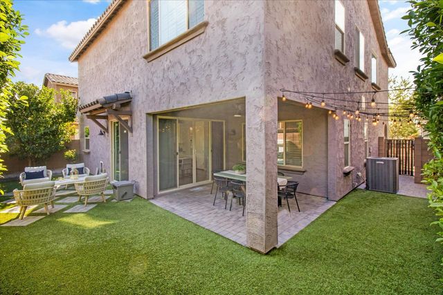 1063 N 70th Way, Scottsdale, AZ 85257