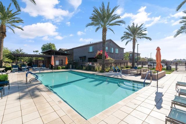 1063 N 70th Way, Scottsdale, AZ 85257