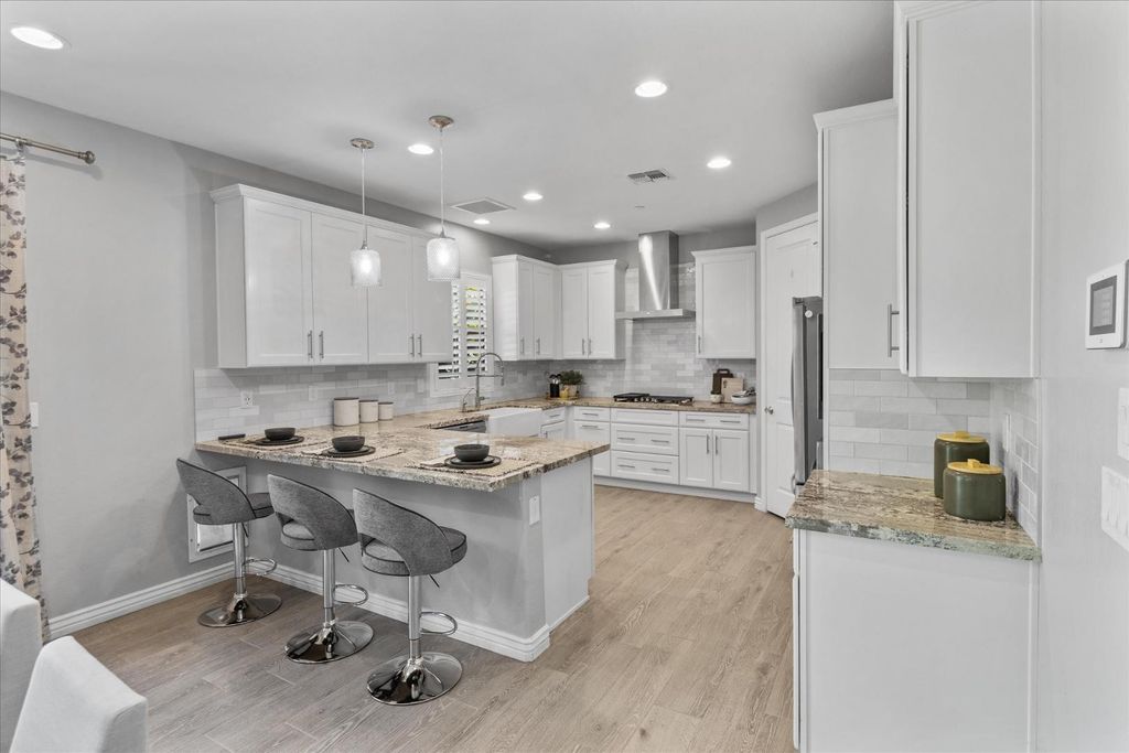 1063 N 70th Way, Scottsdale, AZ 85257