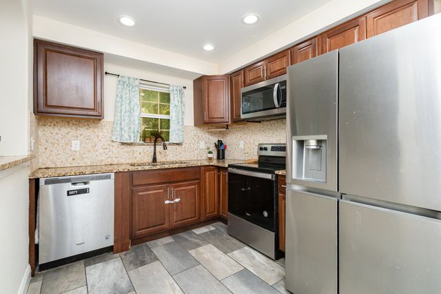 1110 N Catherine Street, Terrell, TX 75160