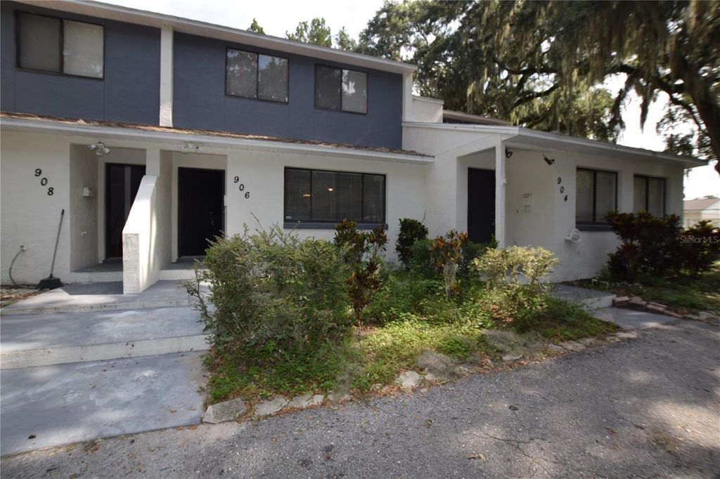 906 SUMTER STREET, Leesburg, FL 34748