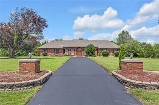 4885 Pioneer Road, Hillsboro, MO 63050