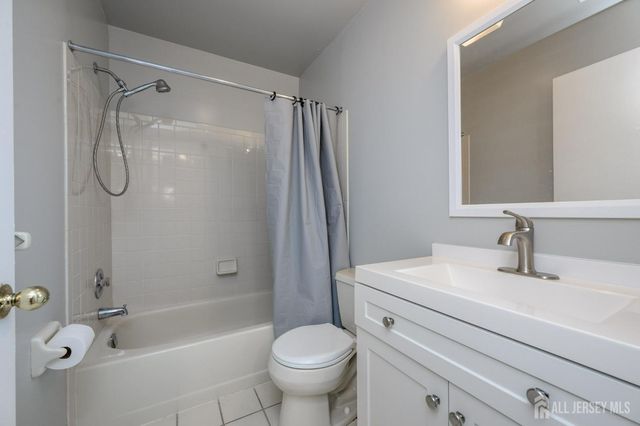 131 Nebula Road, Piscataway, NJ 08854