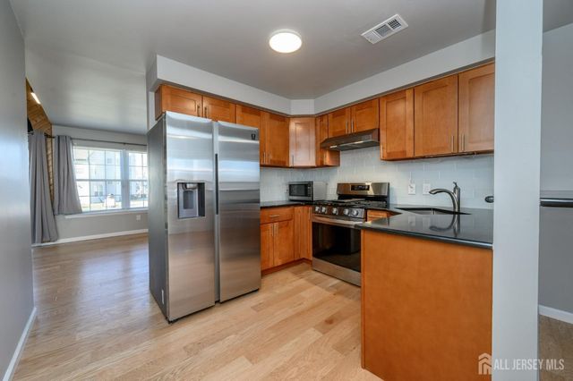 131 Nebula Road, Piscataway, NJ 08854