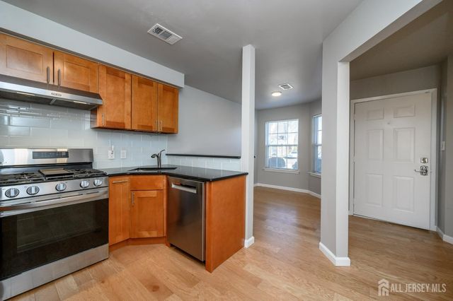 131 Nebula Road, Piscataway, NJ 08854