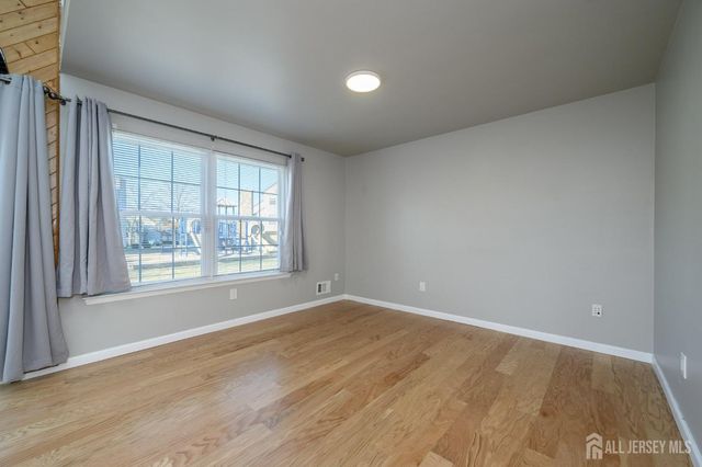 131 Nebula Road, Piscataway, NJ 08854