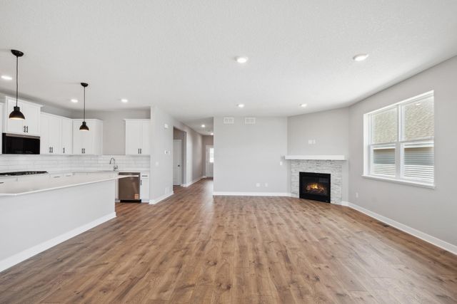 10547 Bent Pine Lane, Woodbury, MN 55129