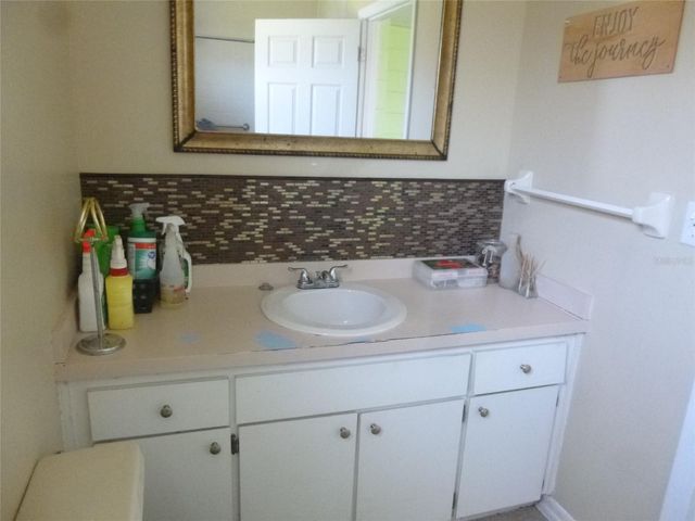 318 CENTRAL AVENUE, Frostproof, FL 33843