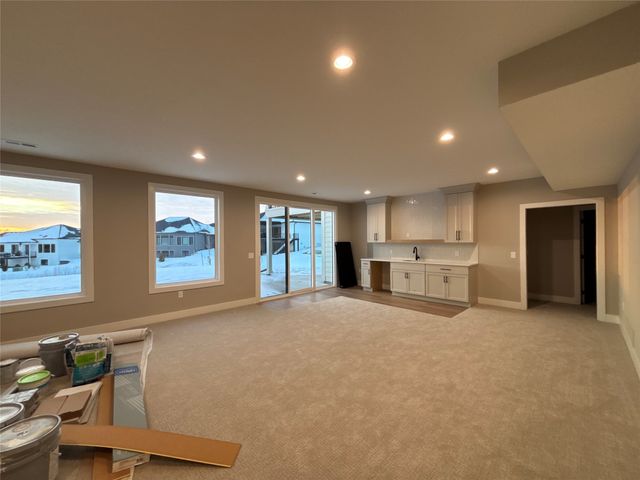 347 S Cedar Ridge Cove, West Des Moines, IA 50266