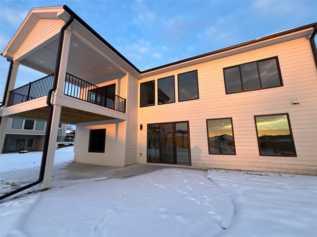 347 S Cedar Ridge Cove, West Des Moines, IA 50266