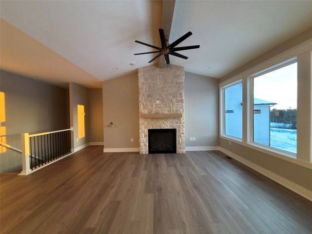 347 S Cedar Ridge Cove, West Des Moines, IA 50266