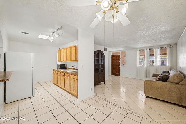 4225 E 31st Street, Tucson, AZ 85711