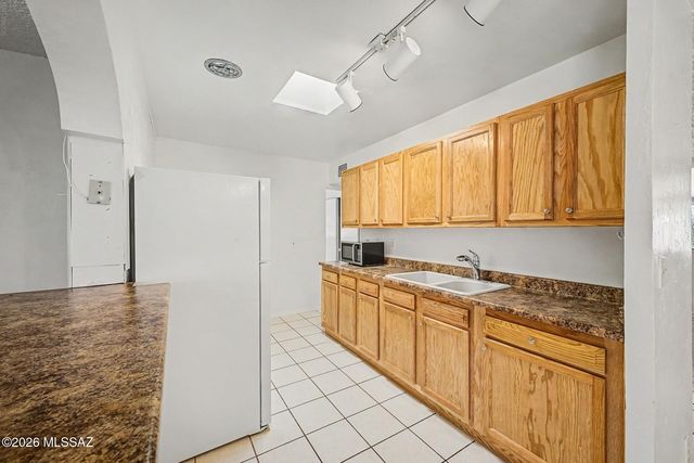 4225 E 31st Street, Tucson, AZ 85711
